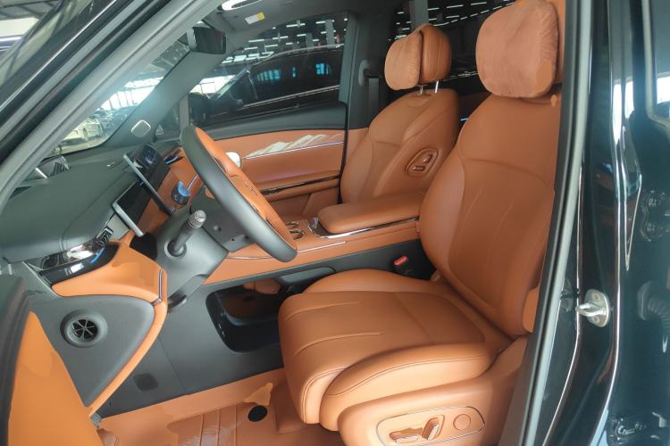 Used GAC Trumpchi Xiangwang S7 2025 205 km Max LiDAR Version Left Front Seat