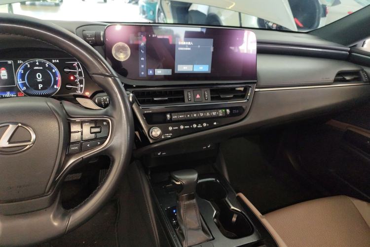 Used Lexus ES 2022 200 Excellence Edition