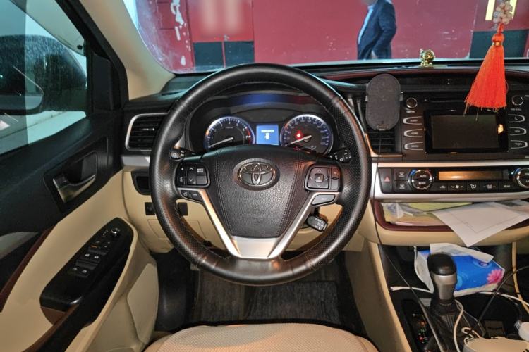 Used Toyota Highlander 2015 2.0T Four-Wheel Drive Luxury Edition 7-Seater
