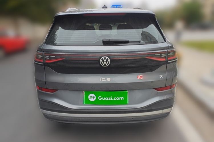 Used Volkswagen ID.6 X 2021 Pure Edition
