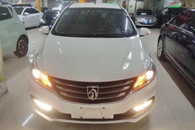 Used Baojun 310W 2017 1.5L Manual Fashion Edition China VI
