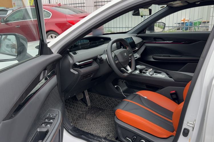 Used CHANGAN UNI-V 2024 1.5T Prestige Sport Edition Driver Seat