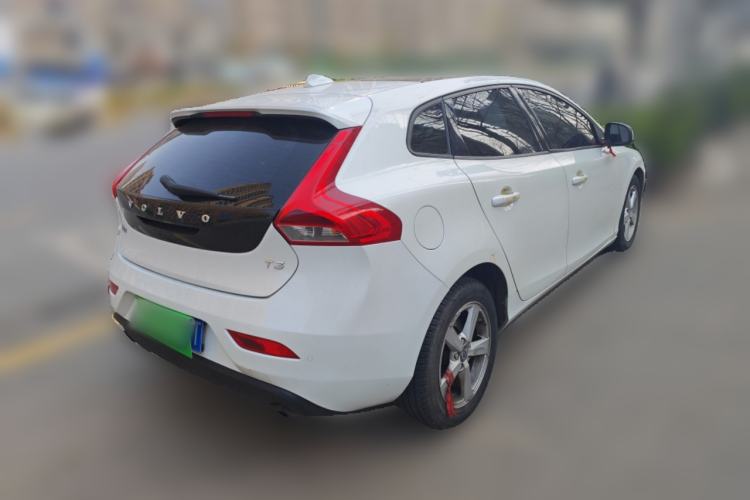 Used Volvo V40 2016 T3 Zhiyi Edition