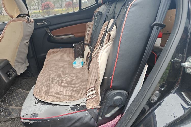 Used CHANGAN OSHAN CX70 2016 1.6L Manual Elite Model
