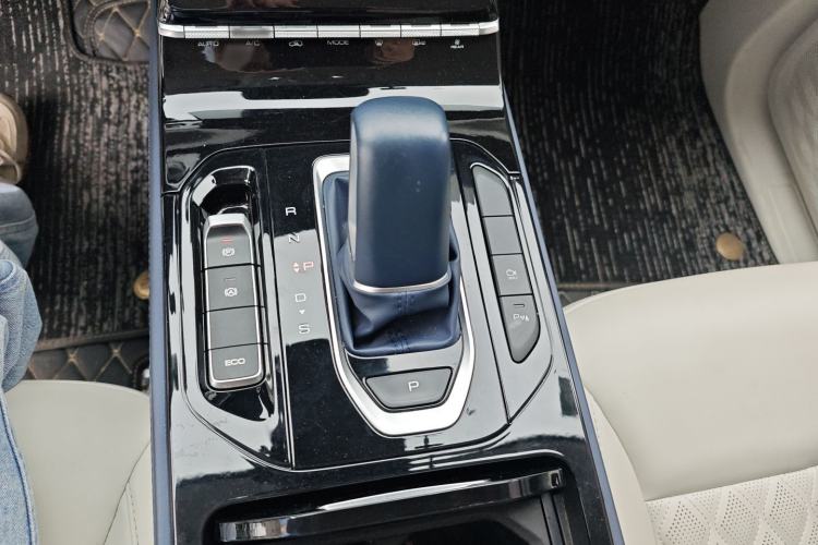 Used Wuling Victory 2023 2.0L DHT Luxury Edition