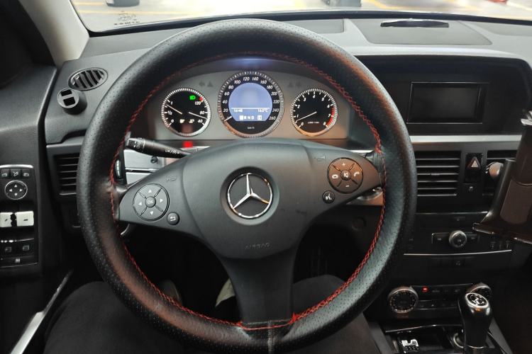 Used Mercedes-Benz GLK-Class 2011 GLK 300 4MATIC Fashion Model