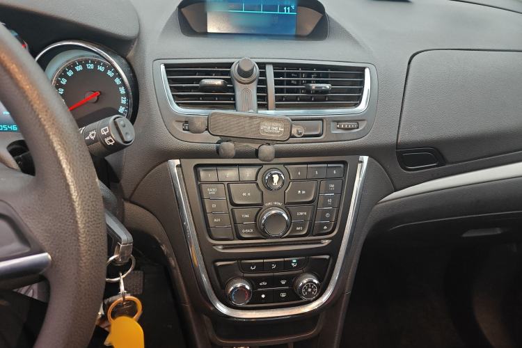 Used Buick Encore 2014 1.4T Manual Two-Wheel Drive Urban Advanced Model Audio And AC Panel