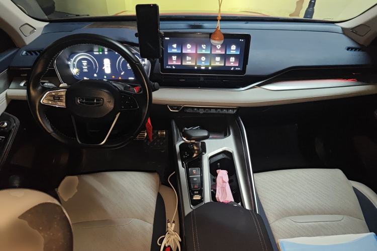Used Geely Auto Preface 2021 Revised Version 2.0TD Luxury Edition Center Console