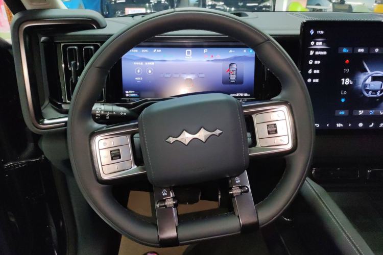 Used Formula Leopard 5 2023 Navigator Edition Steering Wheel