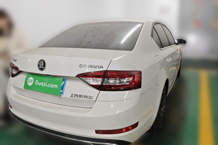 Used Skoda Octavia 2018 1.6L Automatic Luxury Edition