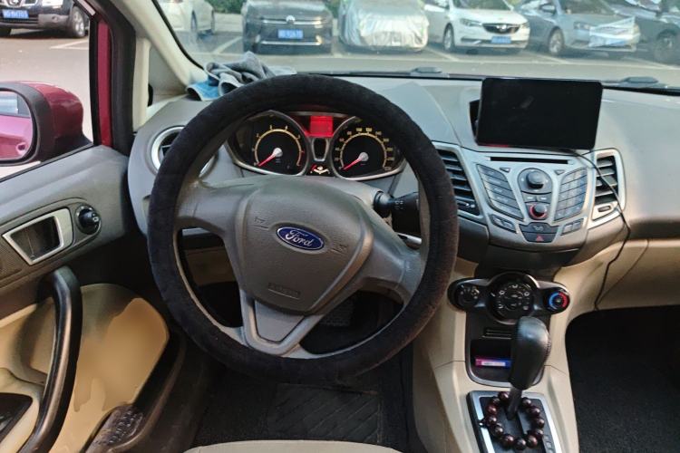 Used Ford Fiesta 2011 Hatchback 1.5L Automatic Fashion Edition
