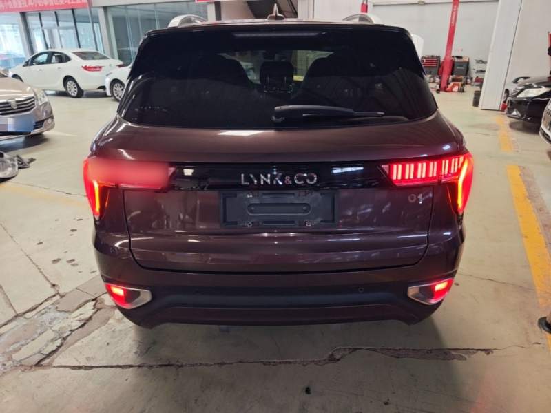 Used Lynk & Co 01 2017 2.0T Two-Wheel-Drive Version — 5