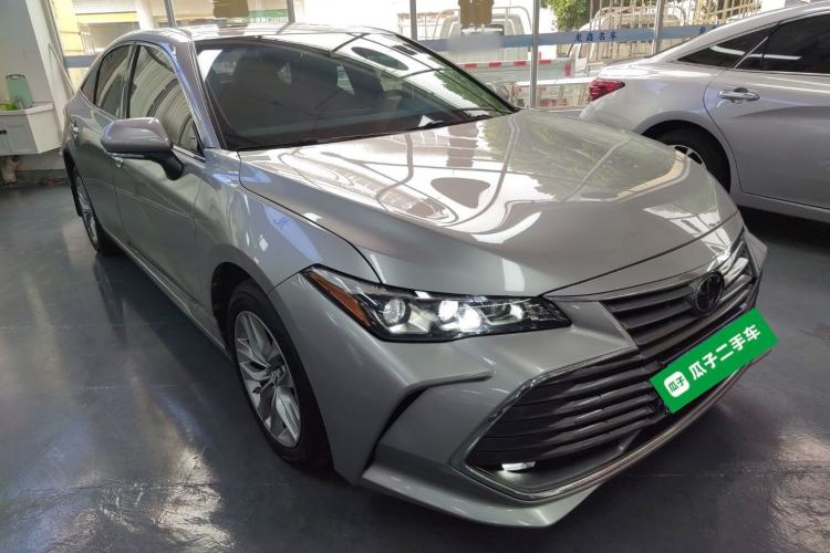 Used Toyota Avalon 2019 2.0L Luxury Edition China VI Standard Front Right 45 Deg