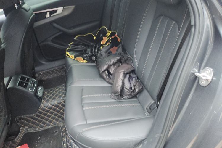 Used Audi A4L 2025 2 Million Units Enjoyment Version 40 TFSI Stylish and Dynamic Type
