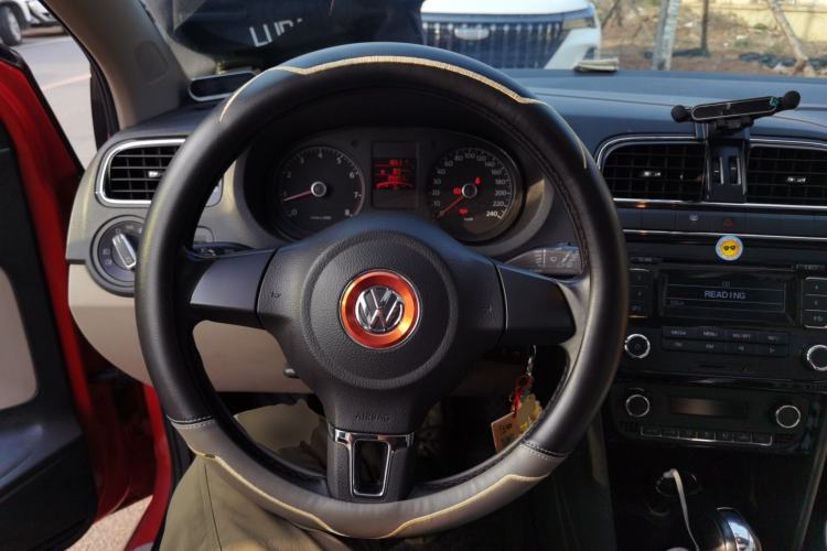 Used Volkswagen Polo 2011 1.6L Automatic ZhiKu Edition