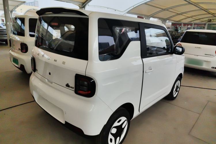 Used Geely Galaxy Panda 2025 210 km – Yuanqi Bear Rear Right 45 Deg