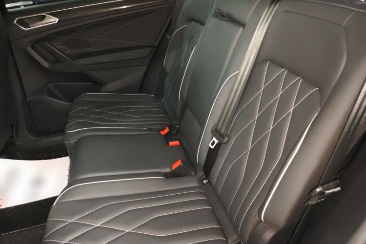 Used Volkswagen Tiguan L 2022 330TSI Automatic Two-Wheel Drive Smart Edition Left Rear Seat