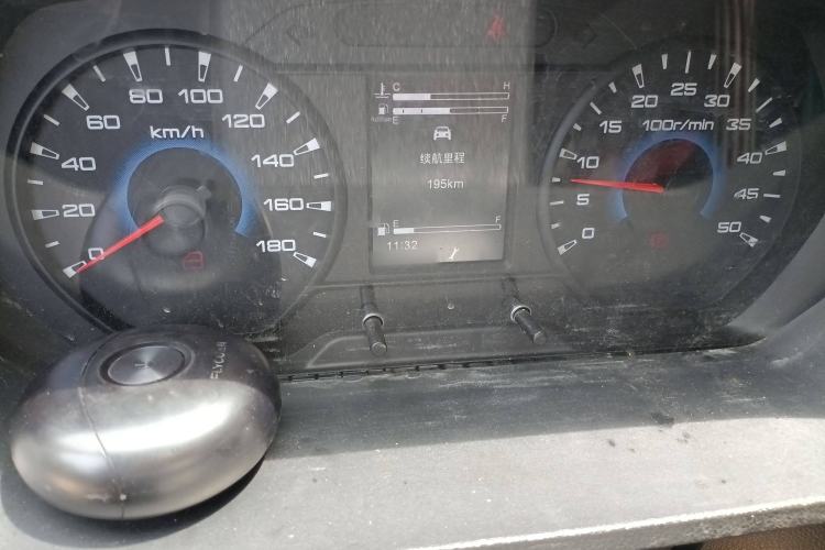 Used Iveco Daily 2023 2.5T A37M1 Long Wheelbase Mid-Roof Dual-Tire Side-Sliding Doors 5-9 Seats
