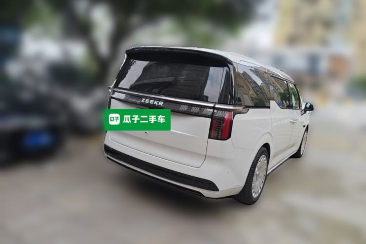 Used Zeekr 009 2024 7-Seater Walk-Through Version Four-Wheel Drive 108 kWh
