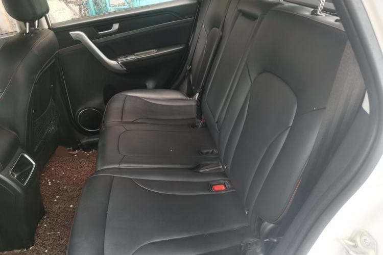 Used Haval H6 2015 Sport Edition 1.5T Automatic Two-Wheel Drive Luxury Model Left Rear Seat