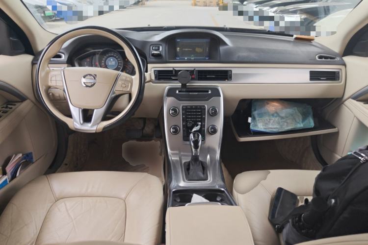 Used Volvo S80L 2014 2.0T T5 Intelligent Luxury Edition Center Console