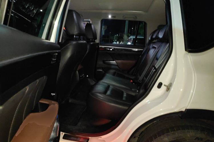 Used GAC Trumpchi GS7 2017 320T Two-Wheel-Drive Luxury Smart Connectivity Model
