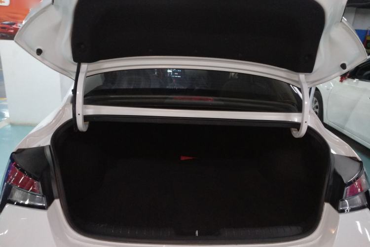 Used Hyundai Elantra 2021 1.5L CVT GLX Elite Edition Trunk