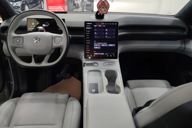 Used Nio ES6 2024 75 kWh
