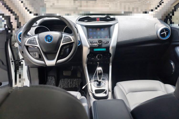 Used BYD Yuan New Energy 2018 EV360 Smart Connect Cool Edition Center Console