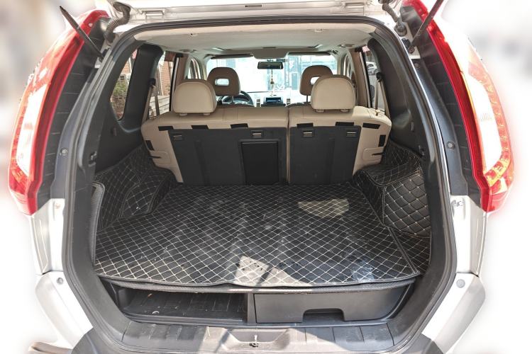 Used Nissan X-Trail 2012 2.5L CVT Luxury Edition 4WD
