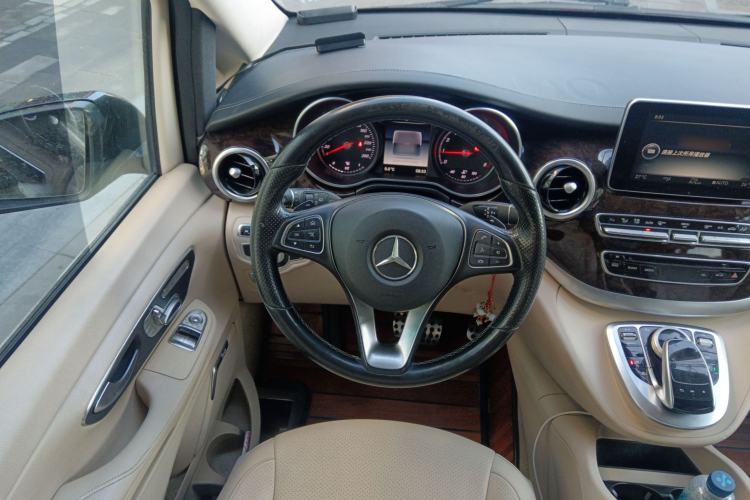 Used Mercedes-Benz V-Class 2016 V 260 L Prestige Extended Edition
