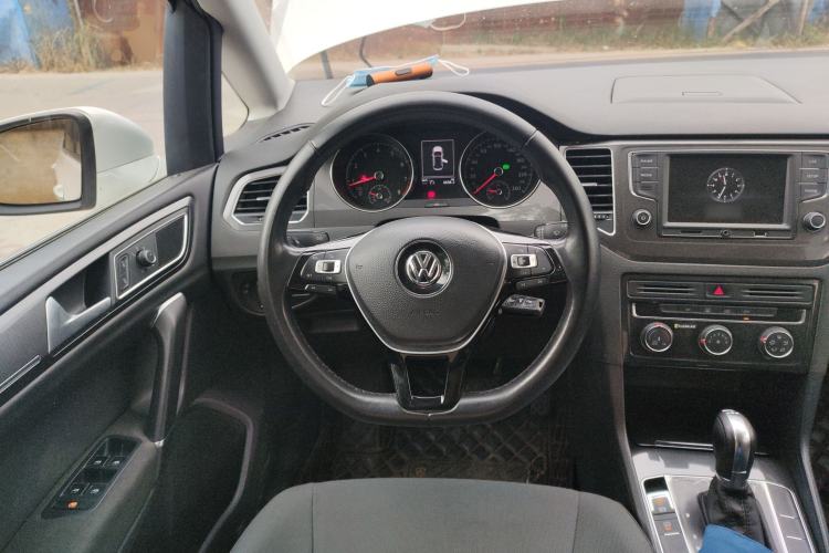 Used Volkswagen Golf Sportsvan 2018 230TSI Automatic Trend Edition Steering Wheel