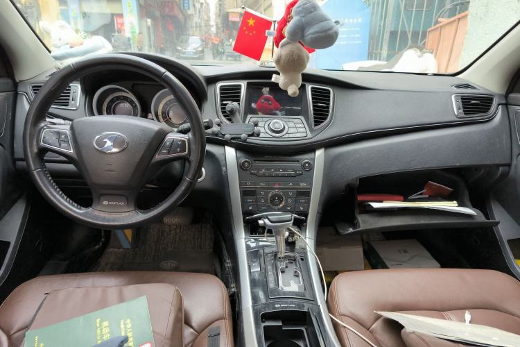 Used Bestune B90 2014 1.8T Automatic Luxury Model
