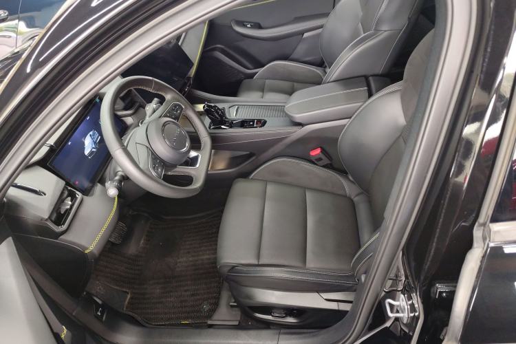 Used Lynk & Co 03 2025 1.5TD DCT Champion Edition Pro Left Front Seat