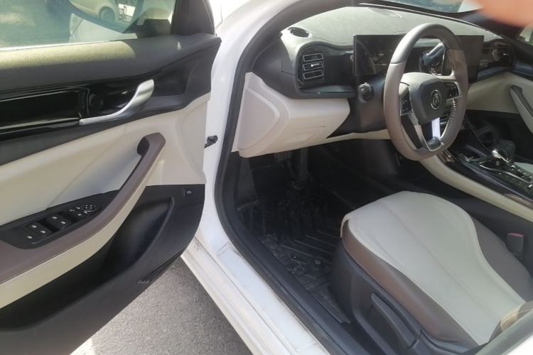 Used BYD Qin PLUS 2023 Champion Edition DM-i 55KM Leading Model