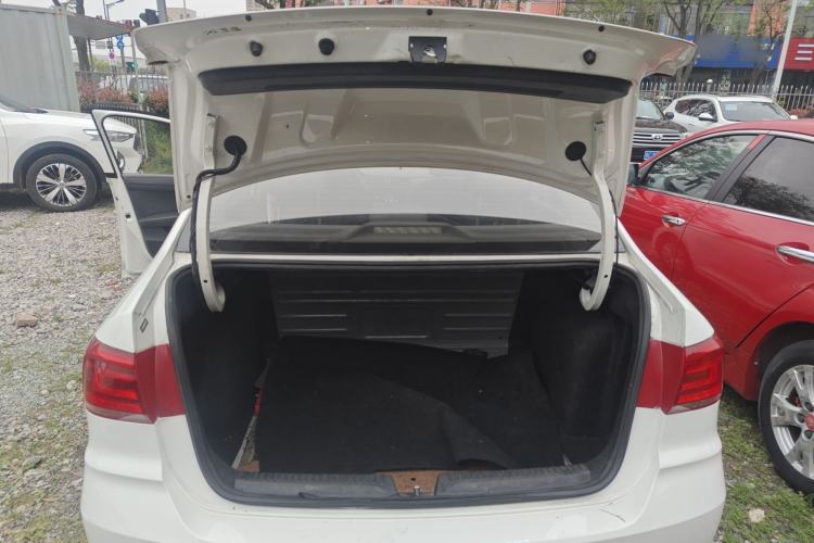 Used Volkswagen Santana 2019 1.5L Manual Fashion Edition China VI Standard Trunk