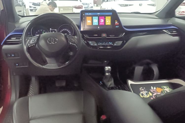 Used Toyota IZOA 2018 2.0L Yichi Version China VI Standard