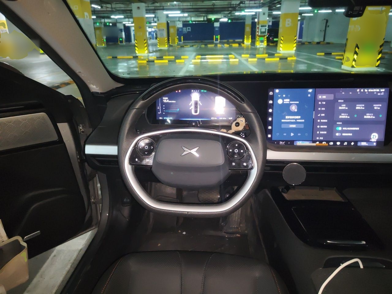 XPeng P7 2023 586E — снимка 10