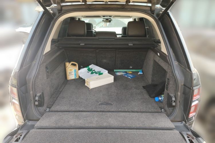 Used Land Rover Range 2021 3.0 L6 Century Extended Classic Edition