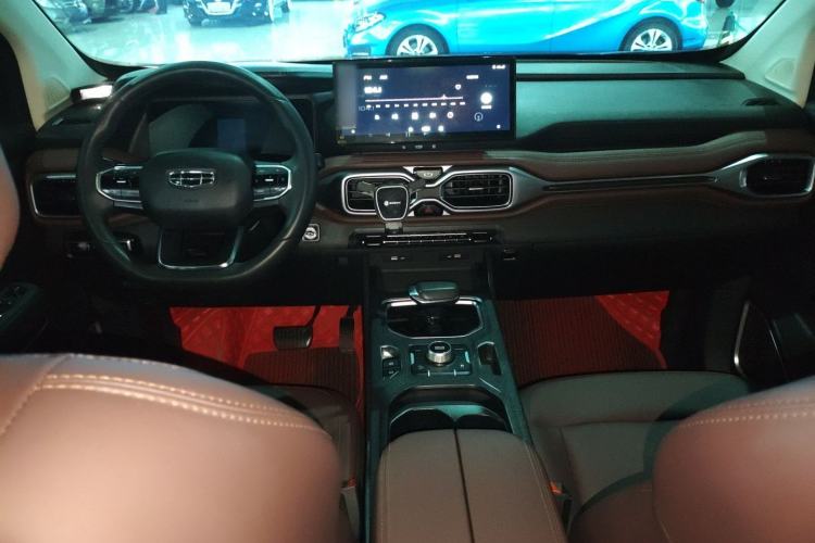 Used Geely Auto Haoyue 2022 1.8TD DCT Luxury 7-Seater Center Console