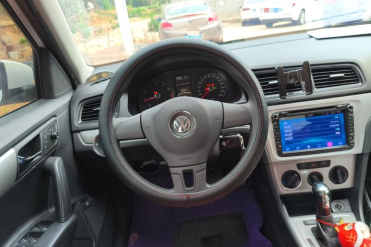 Used Volkswagen Lavida 2013 Revised Classic 1.6L Automatic Fashion Edition