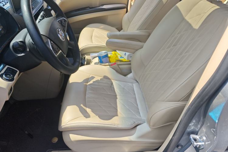 Used Buick GL8 2023 Land Executive Class 652T Luxury Model