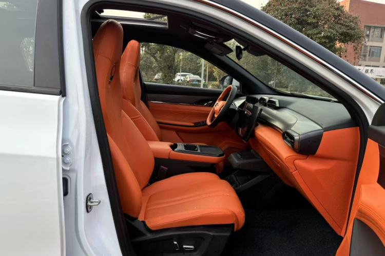 Used Dongfeng Aeolus L7 New Energy 2024 205 Plus Right Front Seat