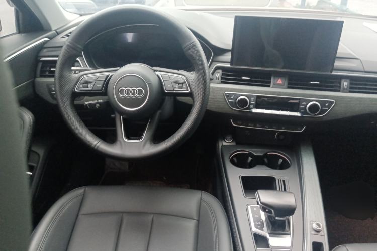 Used Audi A4L 2022 40 TFSI Luxury Prestige Edition Steering Wheel