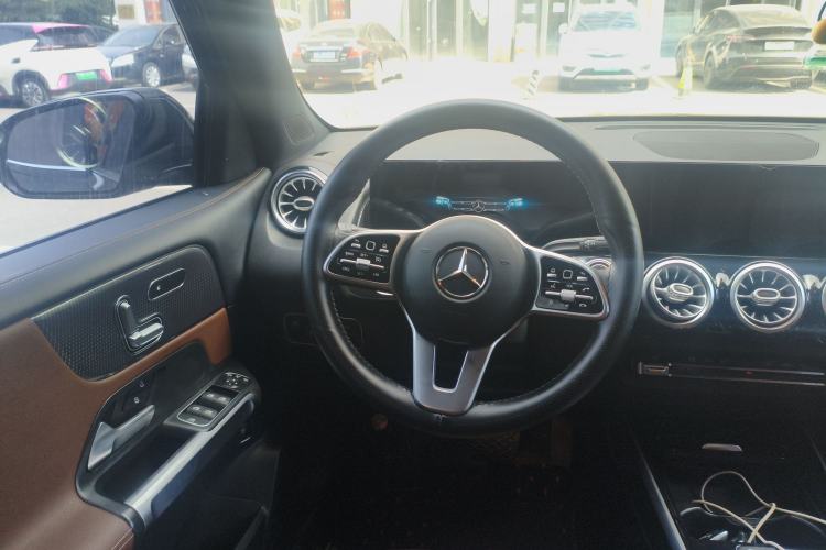 Used Mercedes-Benz GLB 2021 GLB 200 Fashion Model
