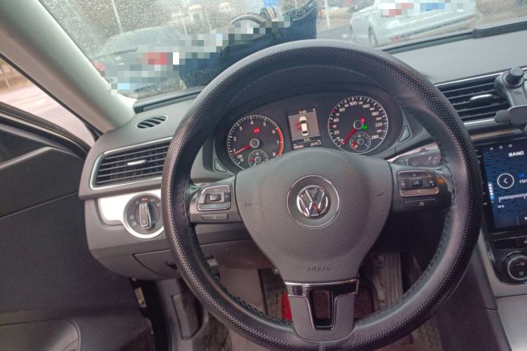Used Volkswagen Passat 2014 1.8TSI DSG Prestige Edition Steering Wheel