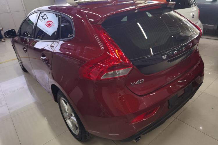 Used Volvo V40 2016 T3 Zhiyi Edition Rear Left 45 Deg