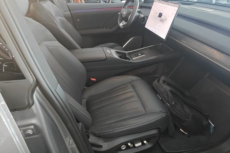 Used ONVO L60 2024 60 kWh Rear-Drive Version