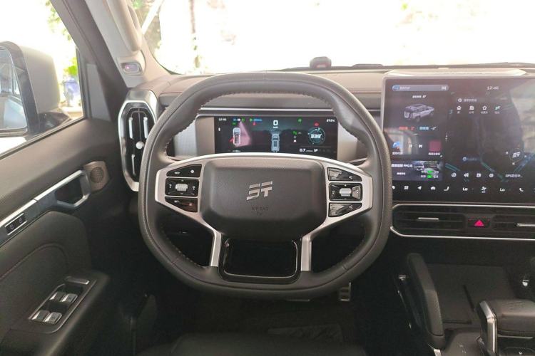 Used JETOUR Traveler 2023 2.0T All-Wheel-Drive CrossPRO
