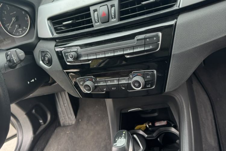 Used BMW X1 2016 sDrive18Li Premium Edition
